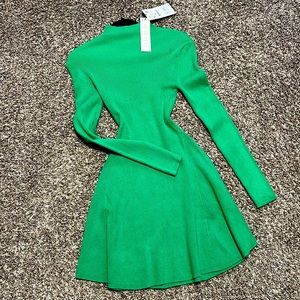 GREEN ZARA DRESS 💚